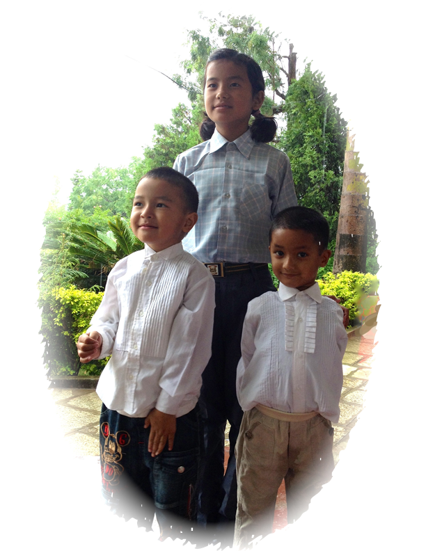 Resmi Jasper Komol Photo-Oval.png