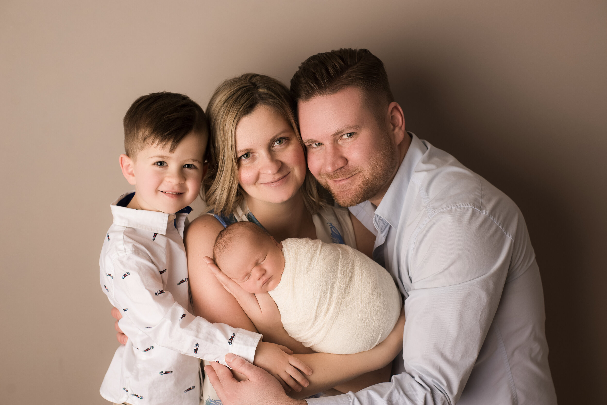 calgary family newborn baby photography