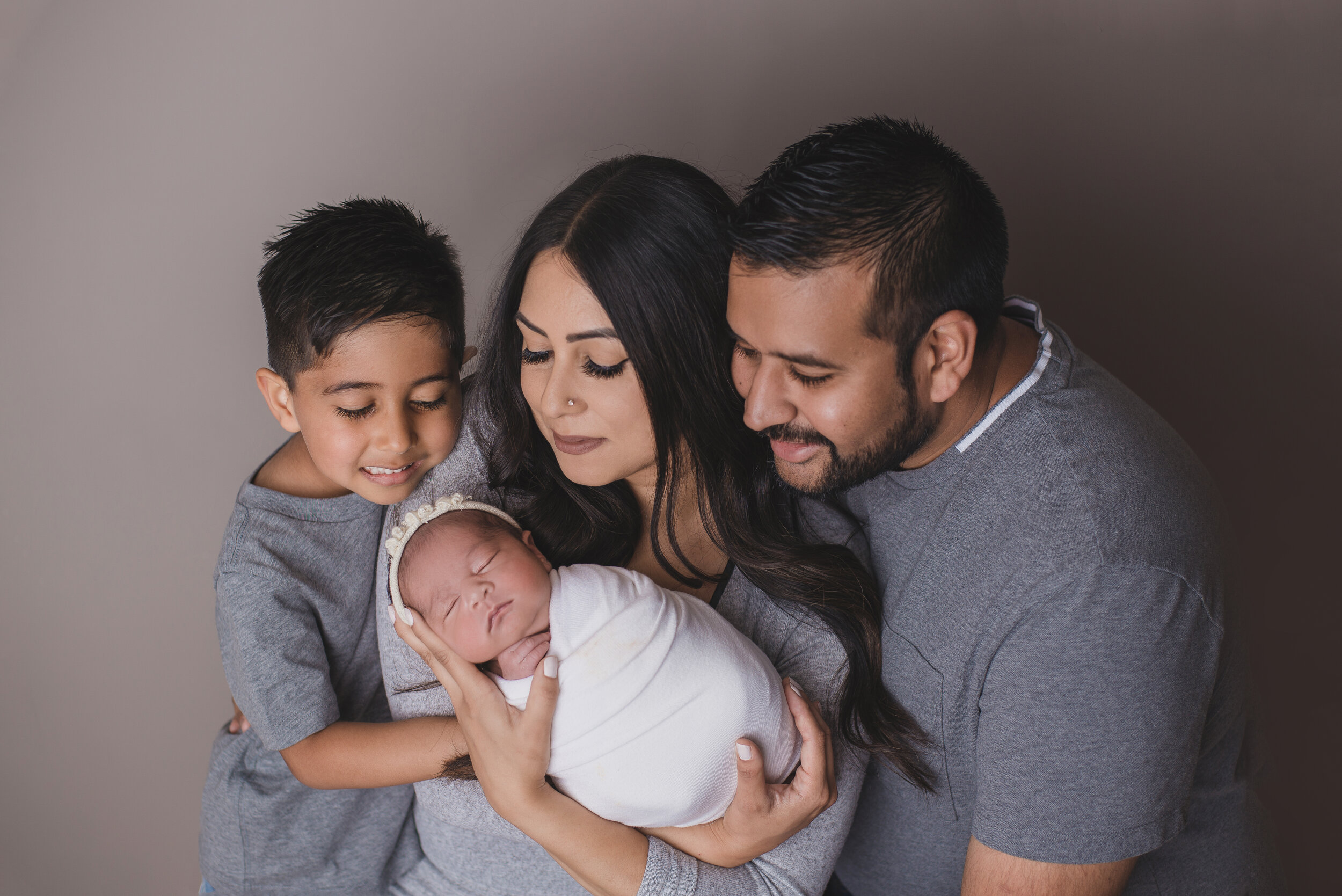 calgary family newborn photographer