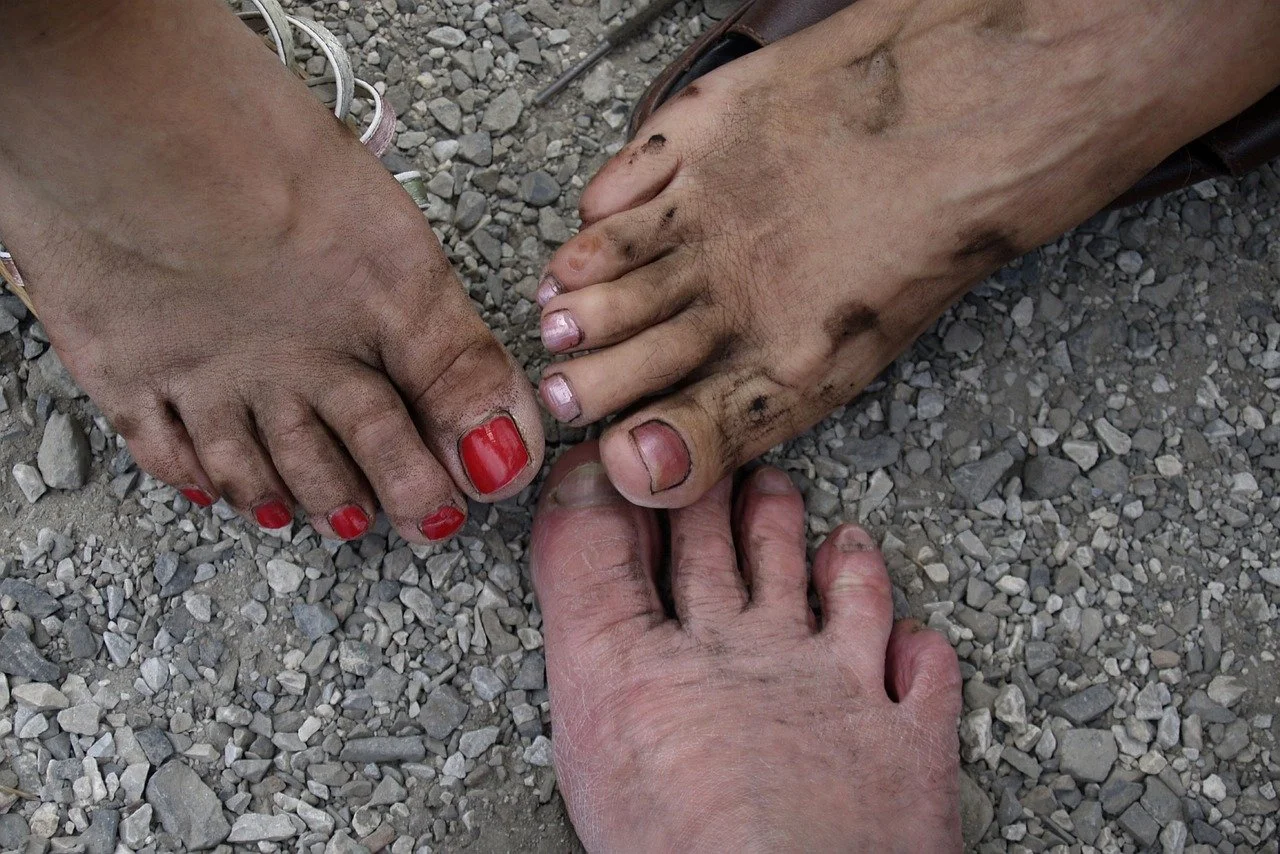 Foot-washing people