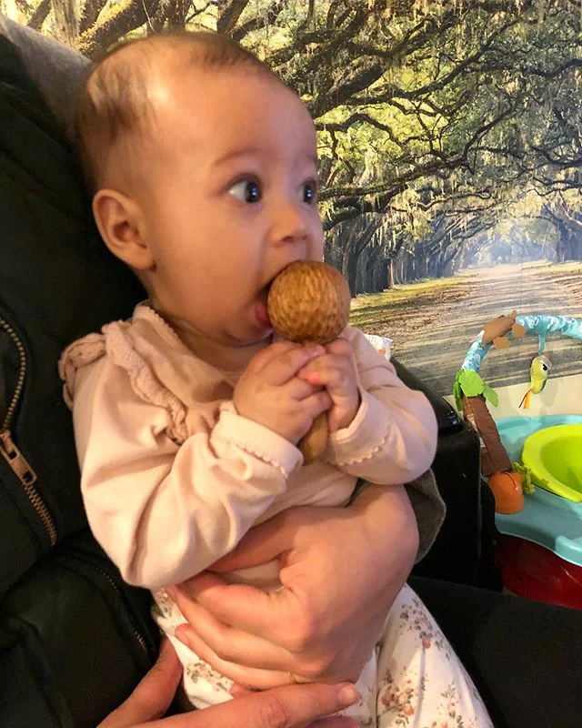 If this isn&rsquo;t a success story I don&rsquo;t know what is. My favorite little baby with her favorite little willow wood rattle 🤗 .
.
.
.
#wood #woodworking #finewoodworking #turning #woodturning #carving #play #playtime #simplicity #design #han