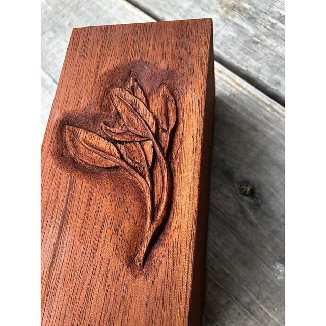 A coat of oil makes everything pop ✨
.
.
.
.
#wood #woodworking #finewoodworking #turning #woodturning #carving #play #playtime #simplicity #design #handmade #wooden #liveauthentic #makersmovement #makersgonnamake #qualityoverquantity #recycle #heirl