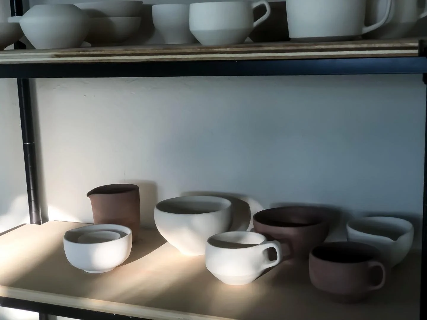 That spring sun morning light in the pottery room ✨

#ceramics #ceramicart #ceramic #pottery #potterystudio #clay #handmade #pottery #wheelthrown #clay #practice #iteration #meditation #riseandshine