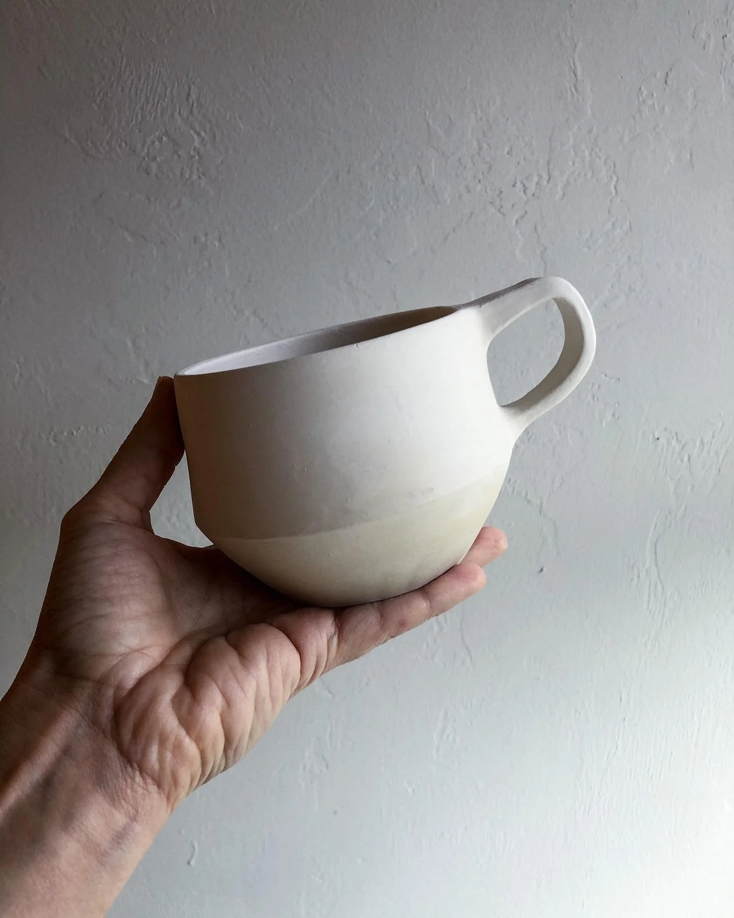 Big mugs are the best mugs 💯

#ceramics #ceramicart #ceramic #handmade #pottery #wheelthrown #clay #practice #iteration #coffee #coffeetime #mug #coffeemug #mugshot