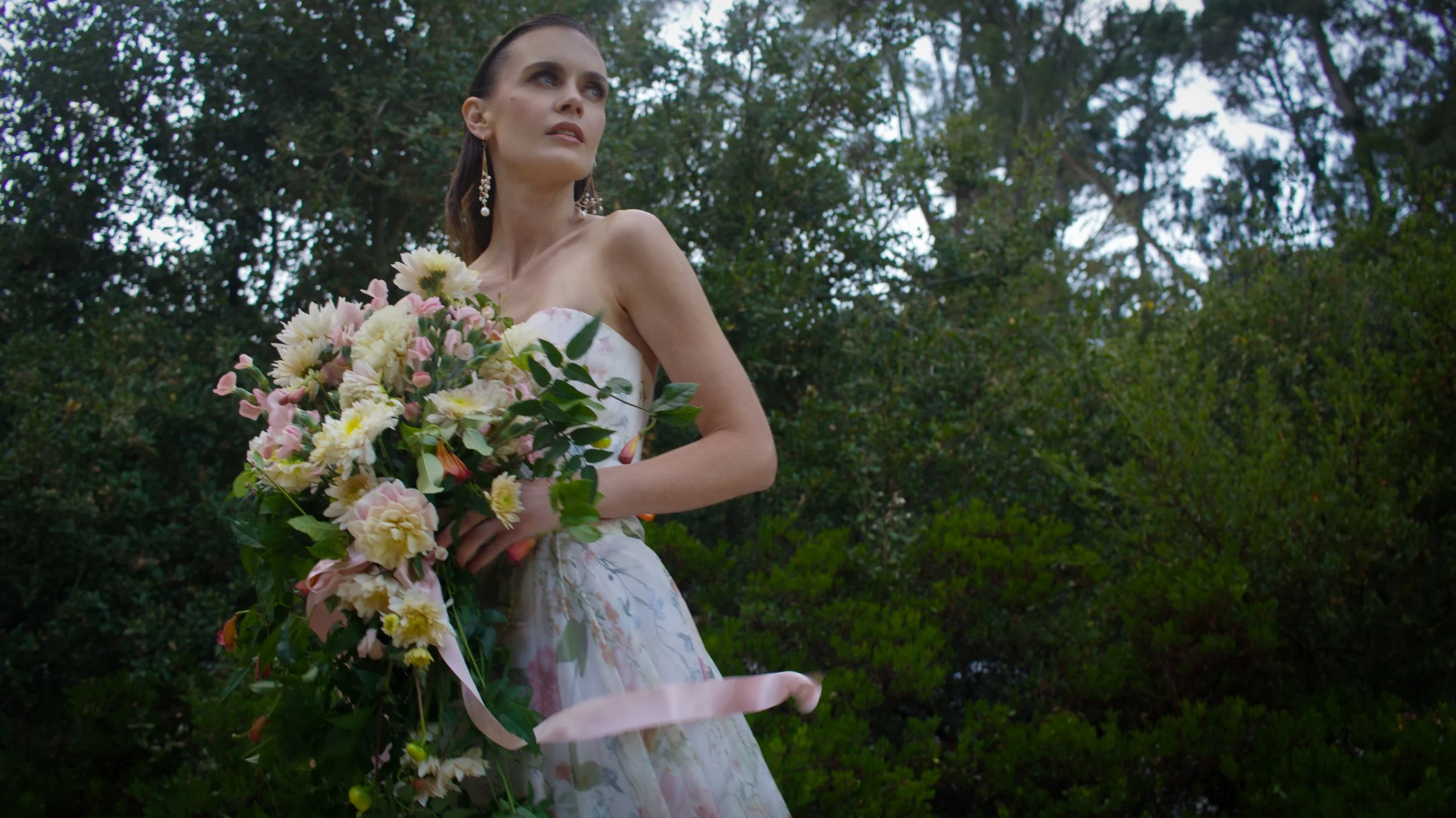 Bridal Gown - v1.00_05_14_19.Still042.jpg