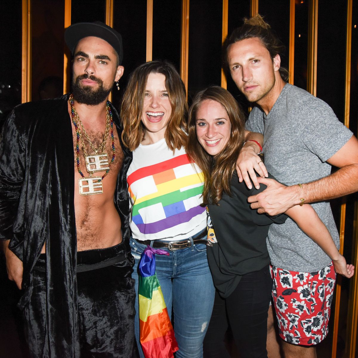 sophia-bush-at-grindr-presents-slumbr-with-artists-dreamscapes-in-new-york-06-26-2016_3.jpg