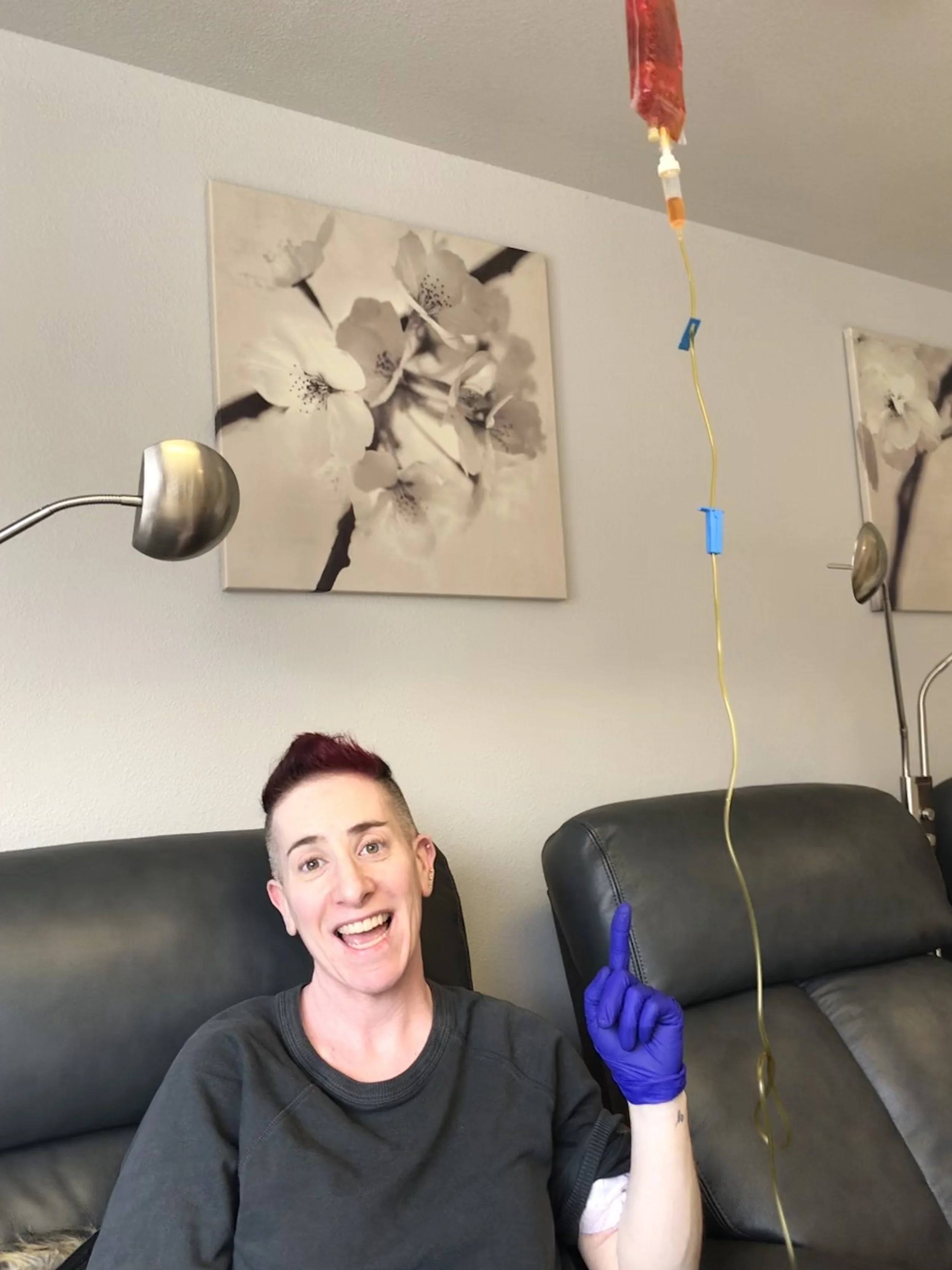 I’m getting an IV bag with vitamins and minerals because I’ve been able to eat less and less eggs / food lately and it’s very concerning!