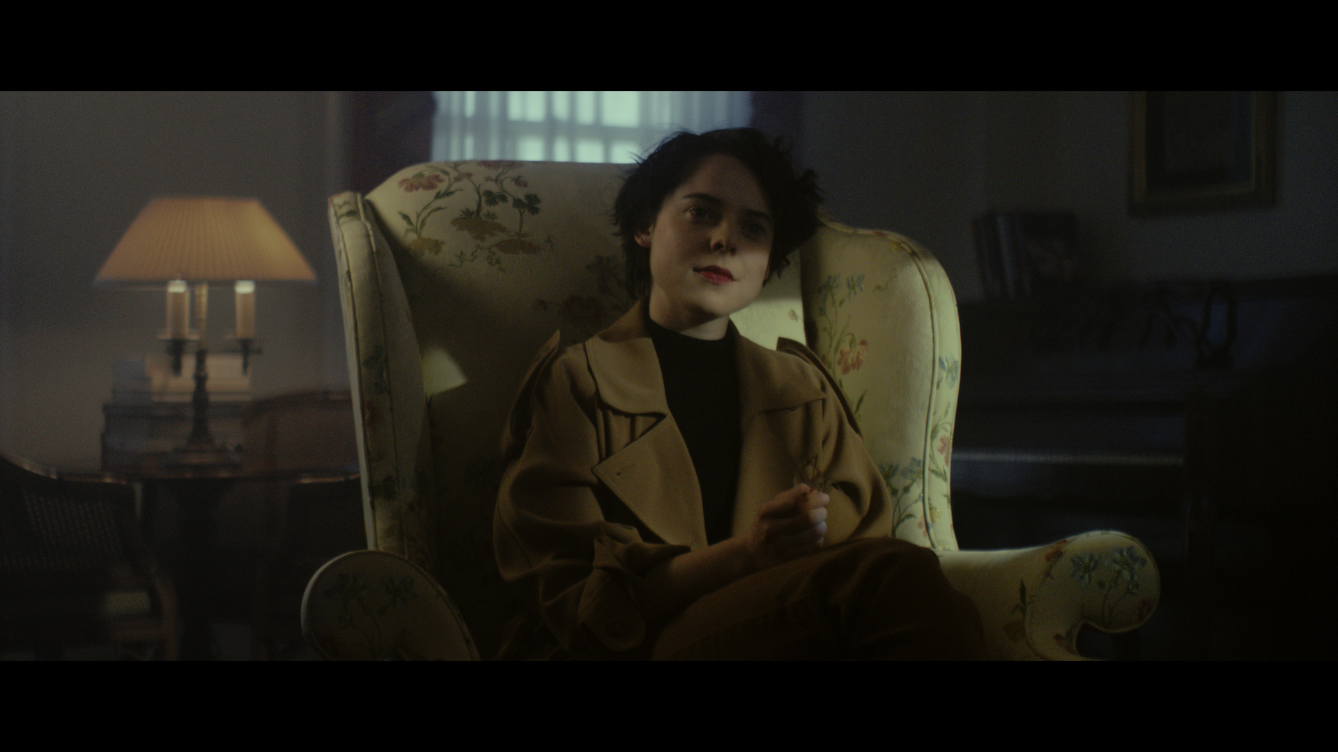 FINAL GRADE_A Friend of Your Father's.GRADED.20190624.PRORES4444.mov.01_01_47_08.Still017.jpg