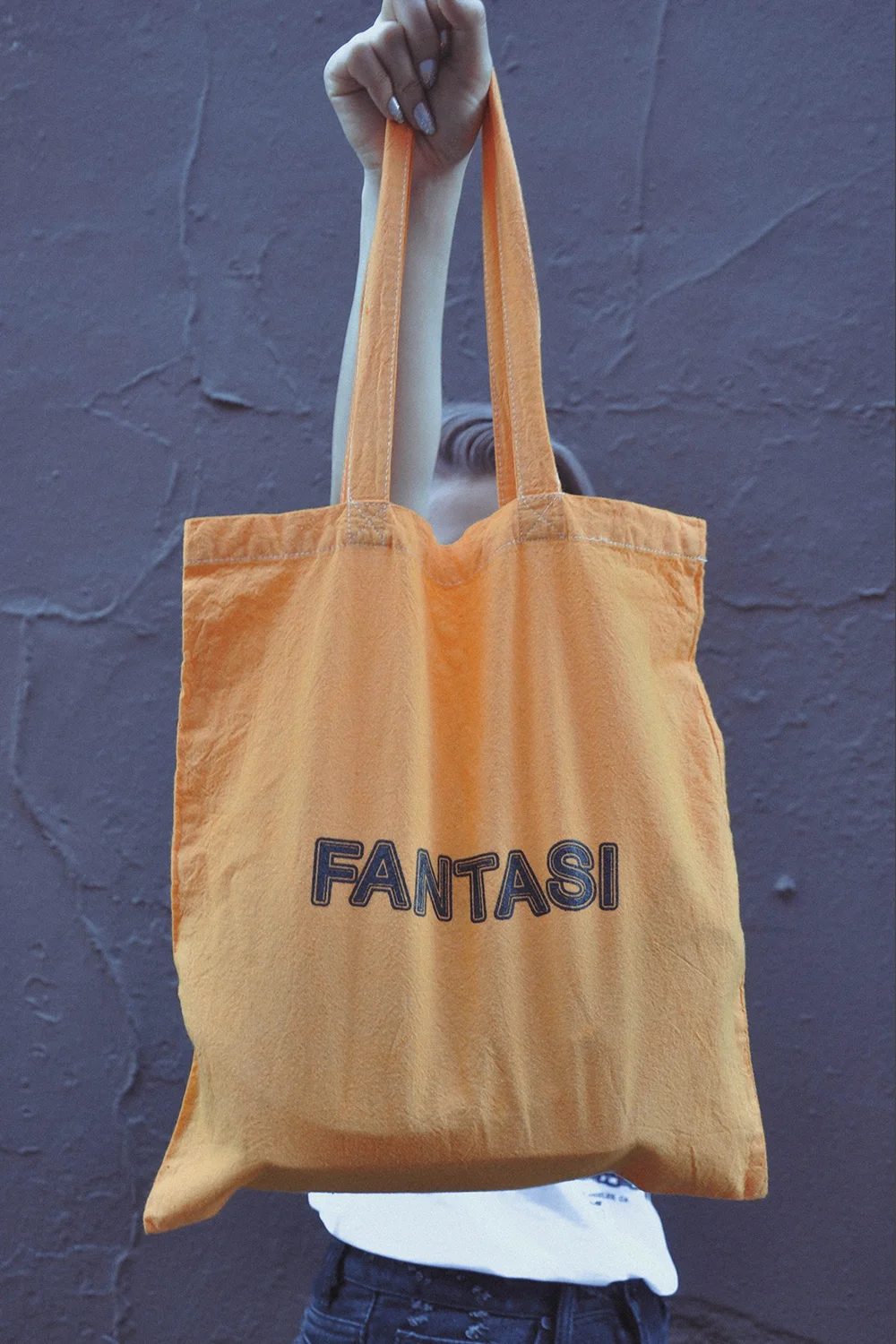 Fantasi_Tote_CraftWerkOrange_Front_Model2.jpg