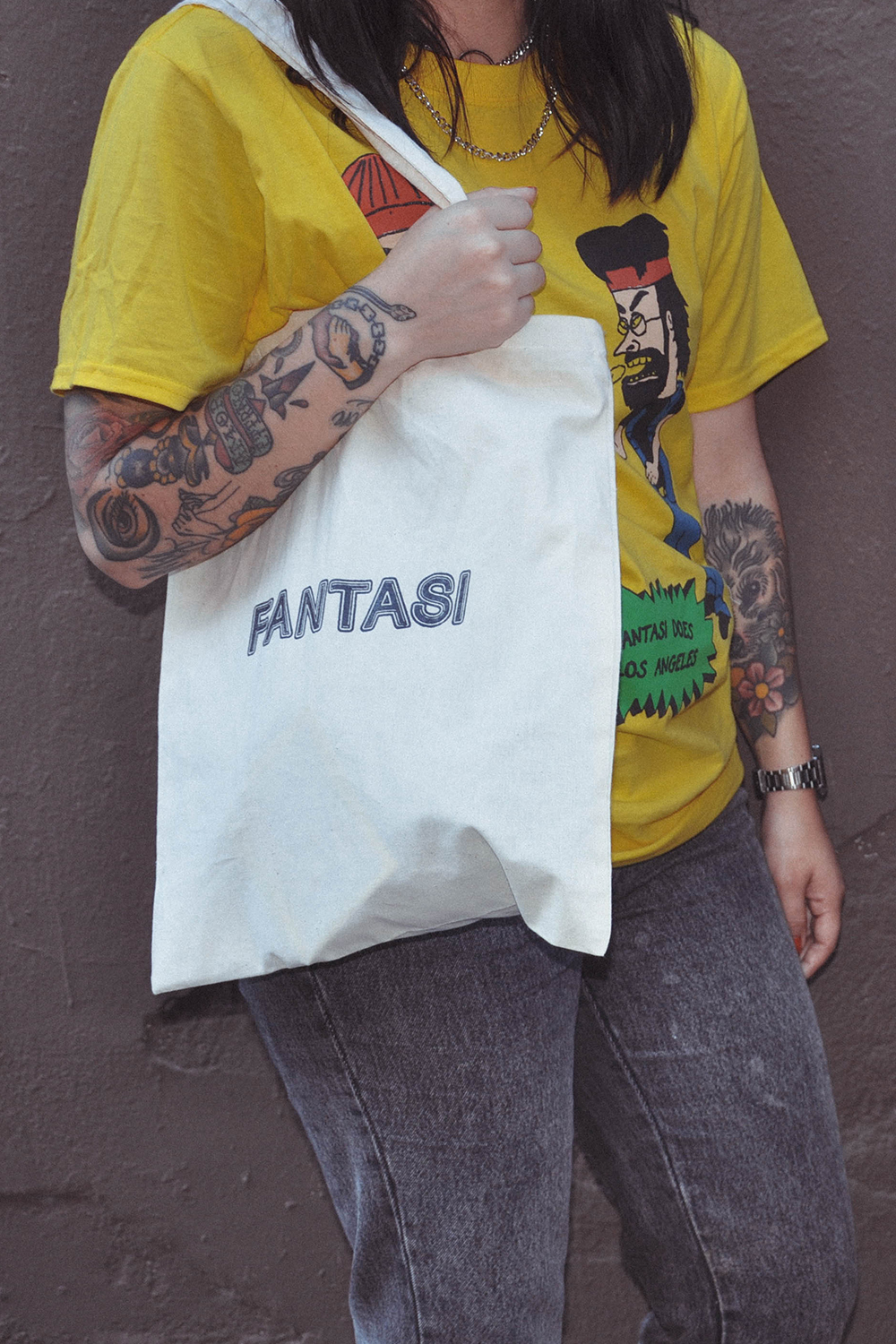 Fantasi_Tote_CraftWerk_Front_Model1.jpg