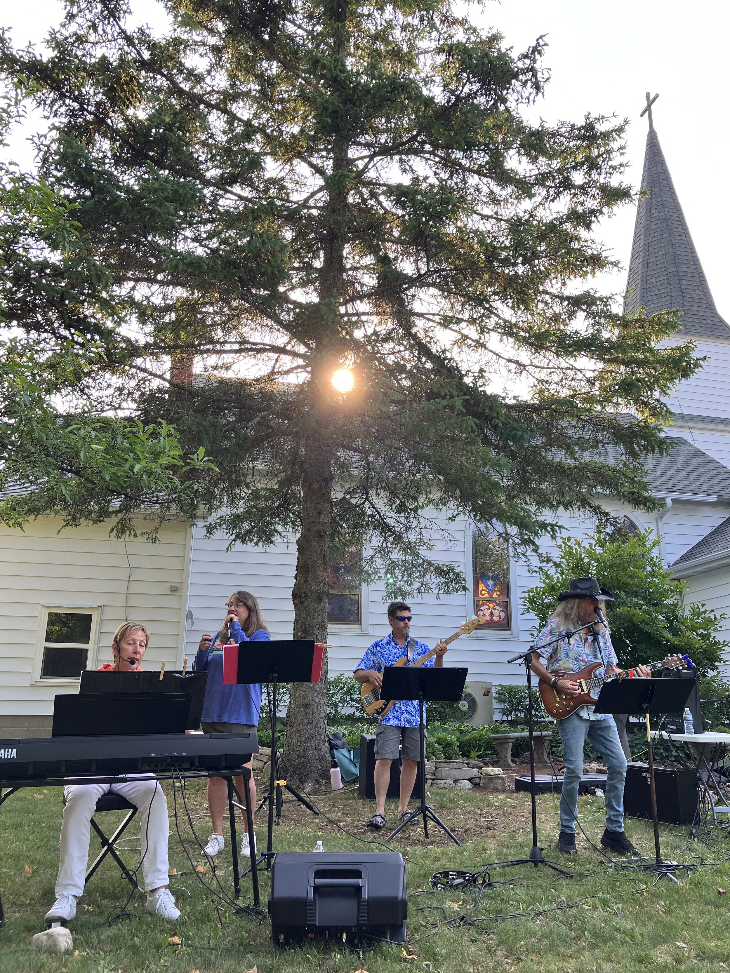 FREE OUTDOOR CONCERT: Peace Praise Bank from Ripon