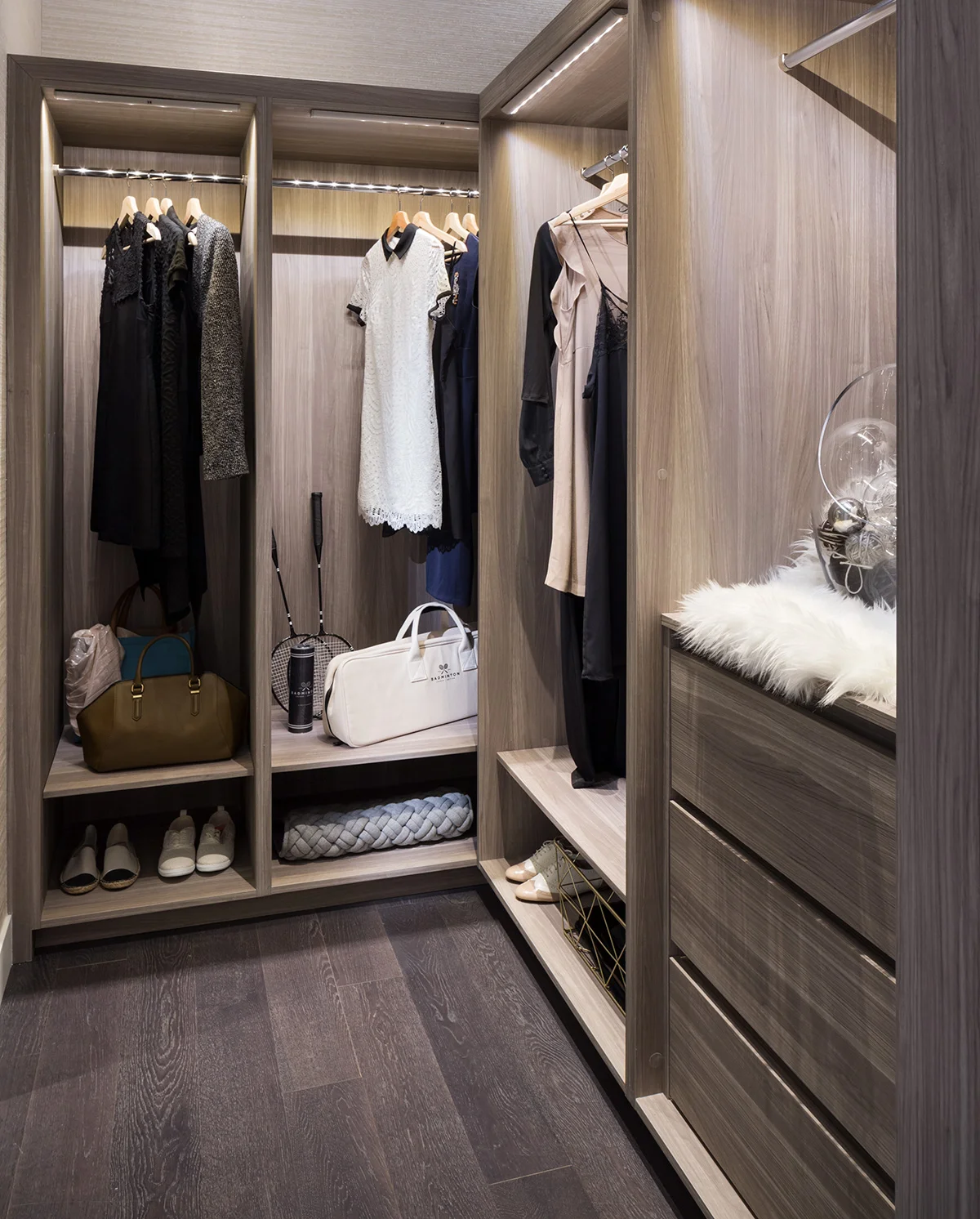 closet-3.jpg