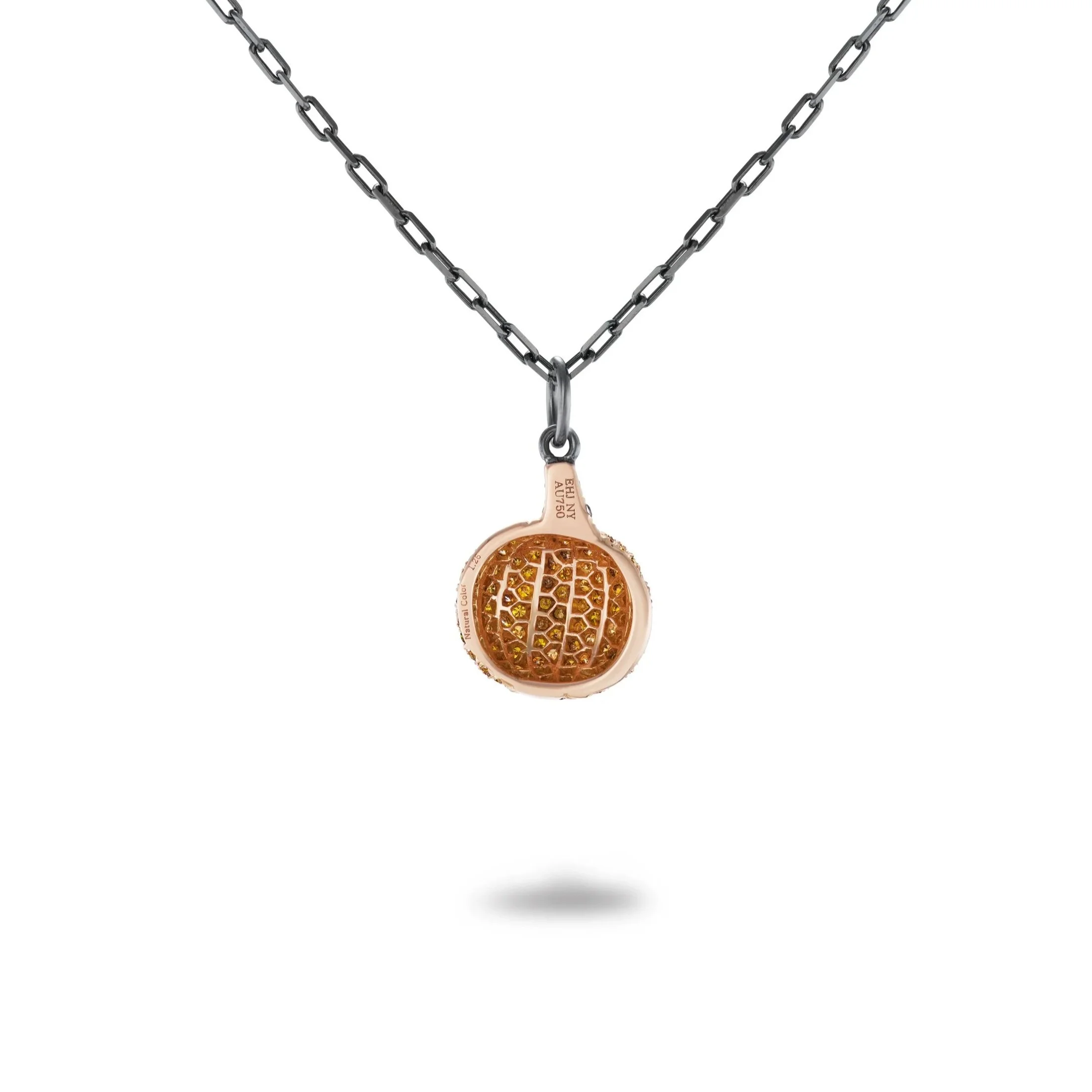 SMALL+enhoerning_neckl1_back.jpg