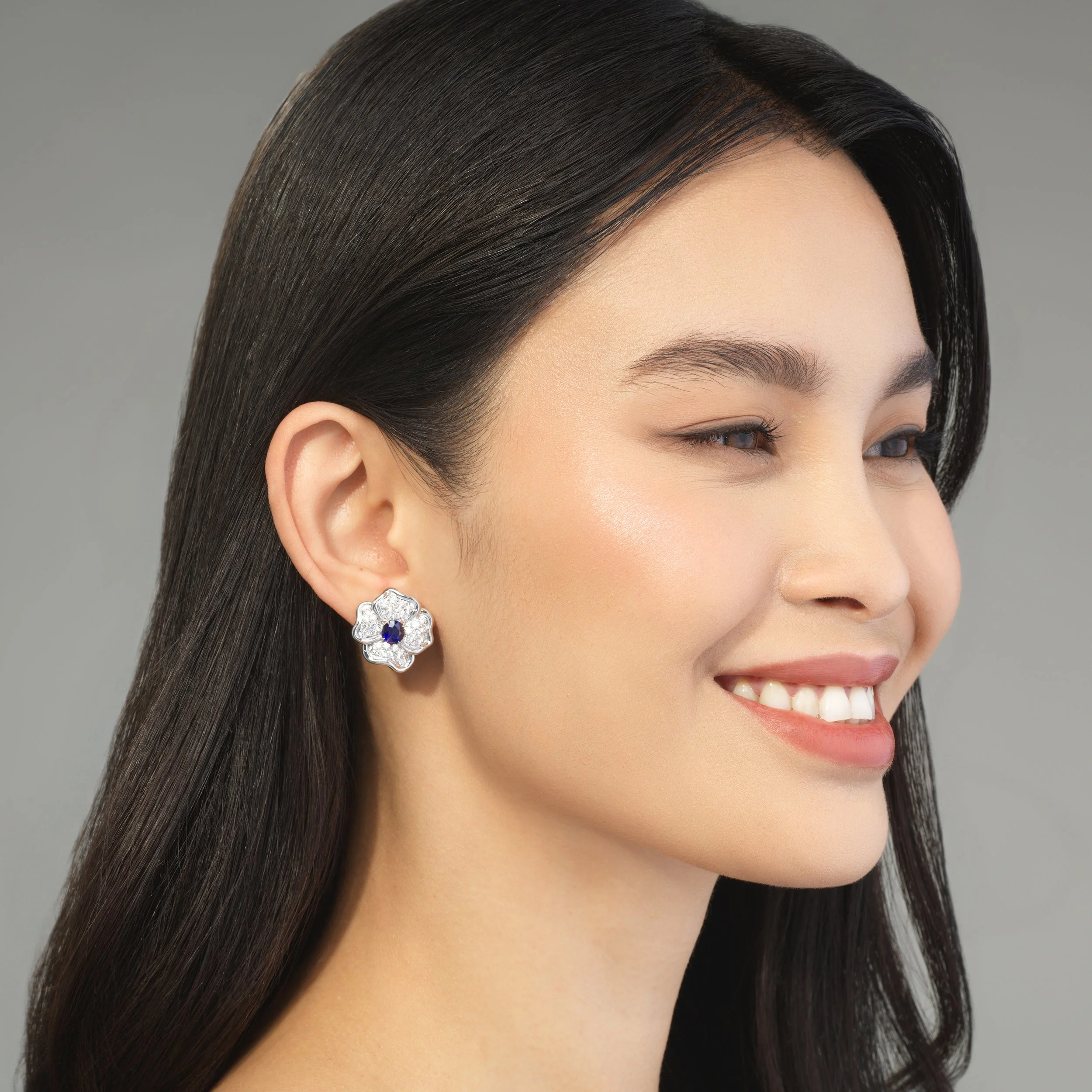 EN_0202 Burma Sapphire Earrings 3000 square.jpg