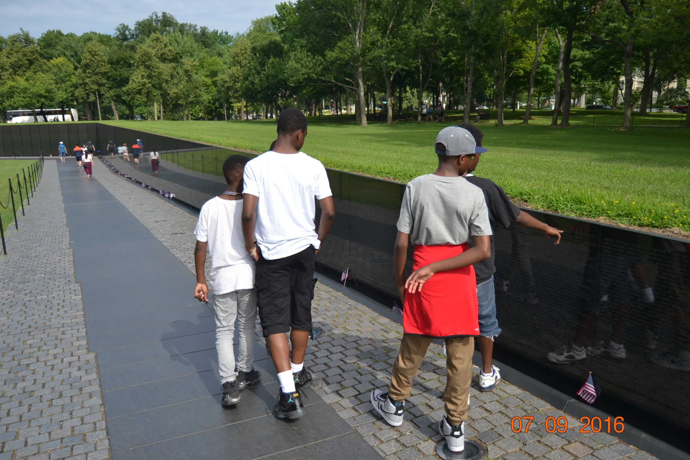 Vietnam wall.JPG