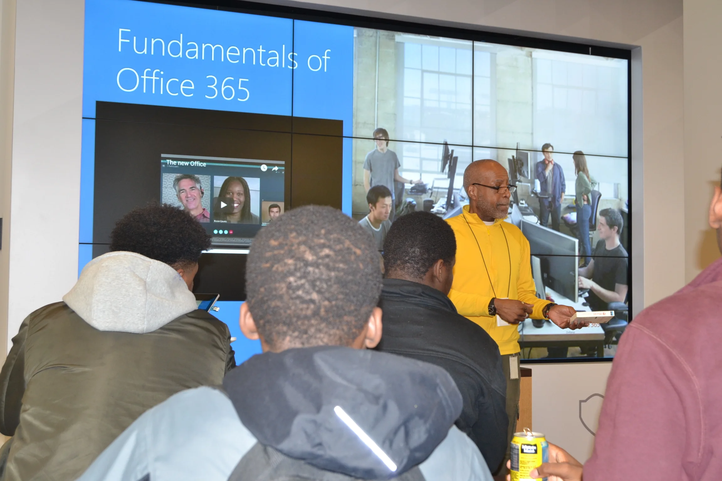 Microsoft Store @ Pentagon City Mall for Computer Class