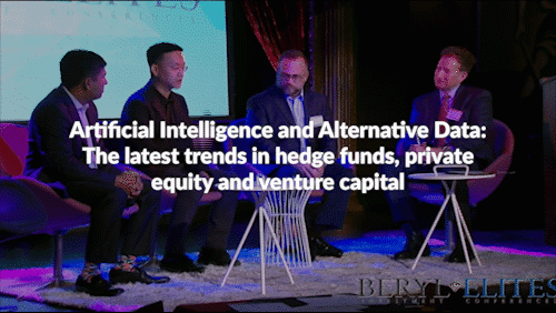 Artificial Intelligence and Alternative Data The latest trends in hedge funds and PE-VC.gif