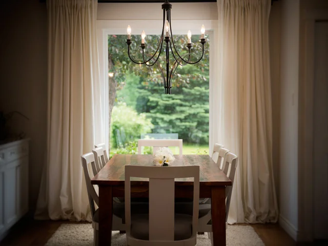While not a feature of the home exactly, this image does show the potential atmosphere.