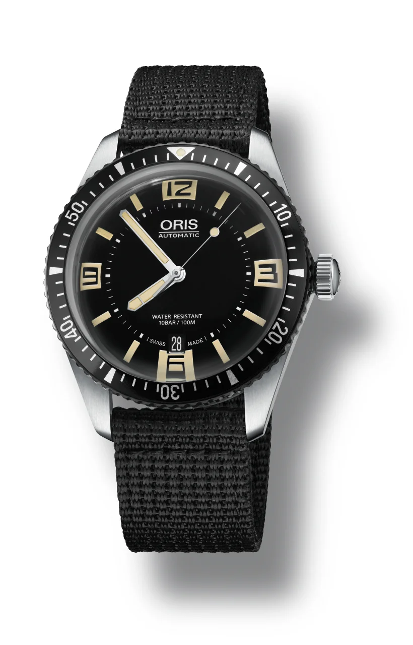 01 733 7707 4064-07 5 20 24 - Oris Divers Sixty-Five_LowRes_4977.jpg