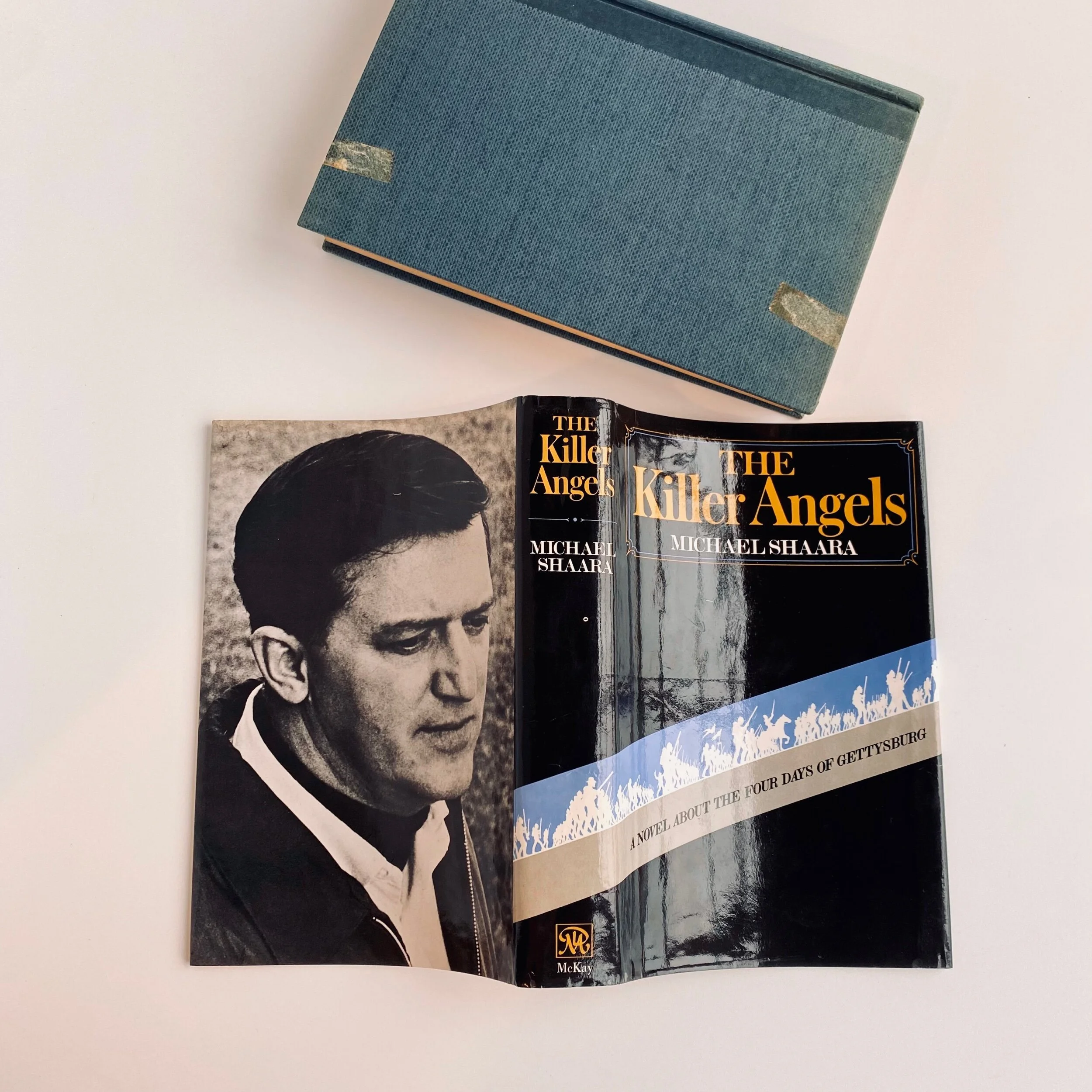 C97770D6-8214-459E-AAE9-E489FA9B5CE2