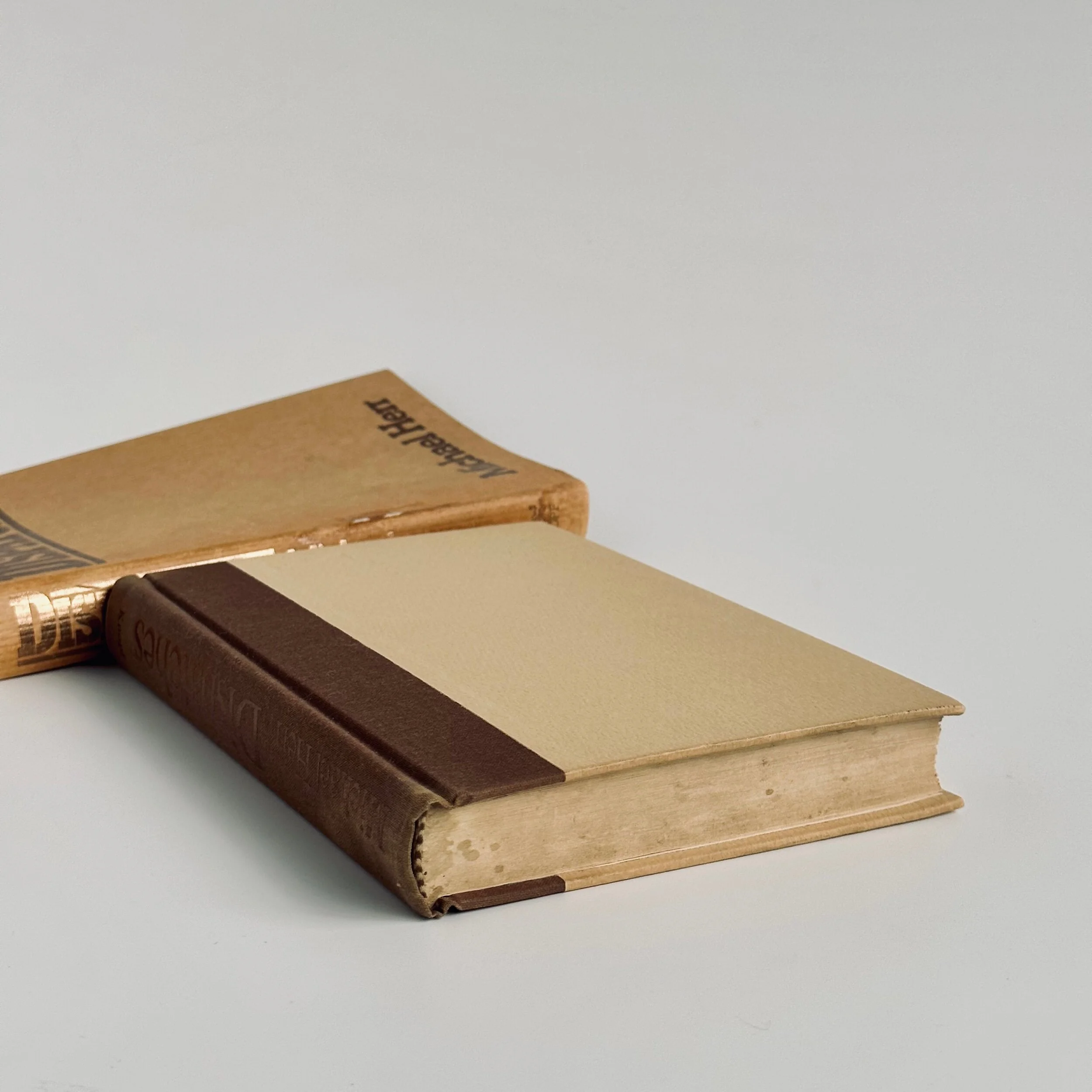 2C9333E4-6B69-441C-94CA-19678B0D6BEF