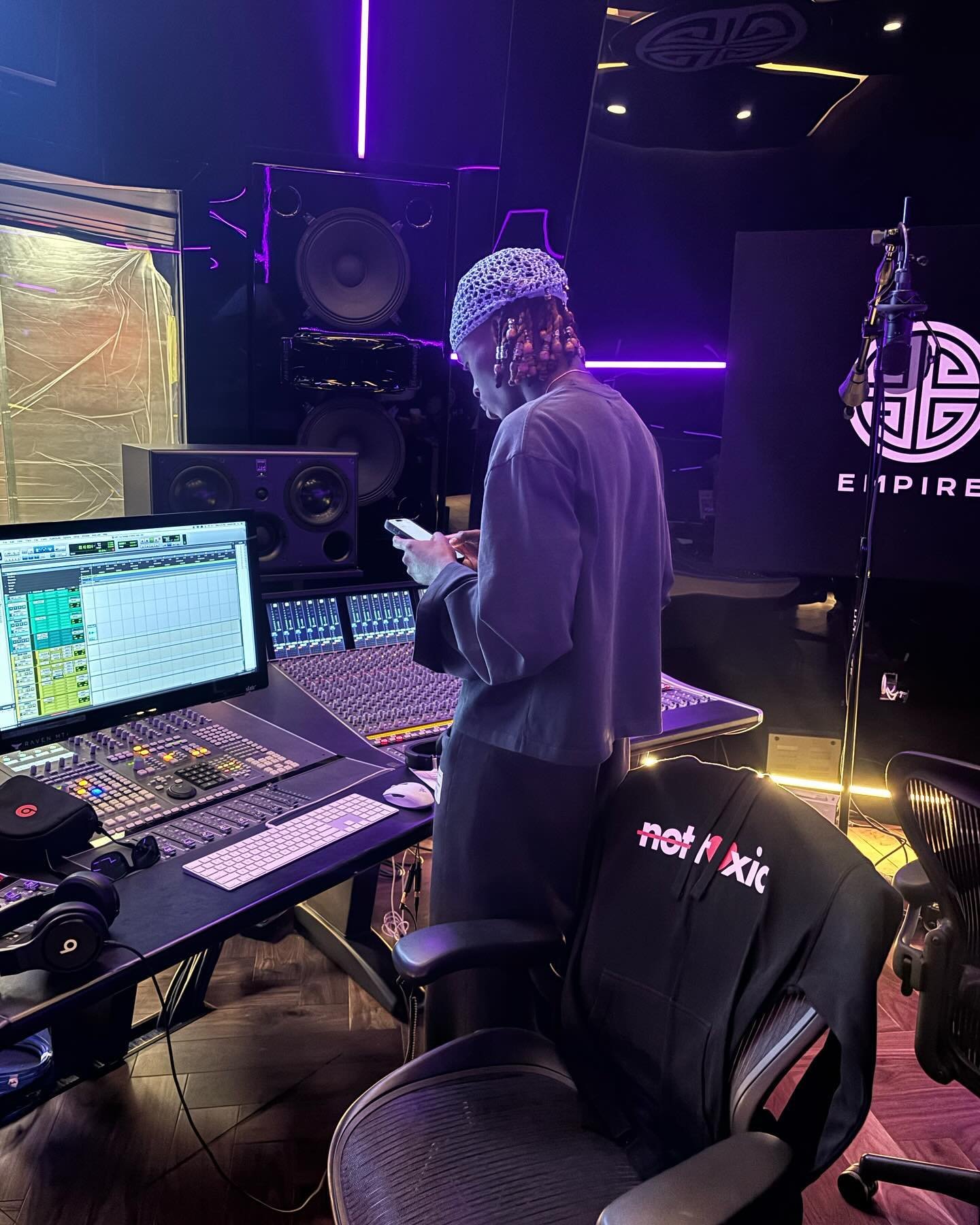 Loading&hellip;&hellip;@fireboydml work + dedication