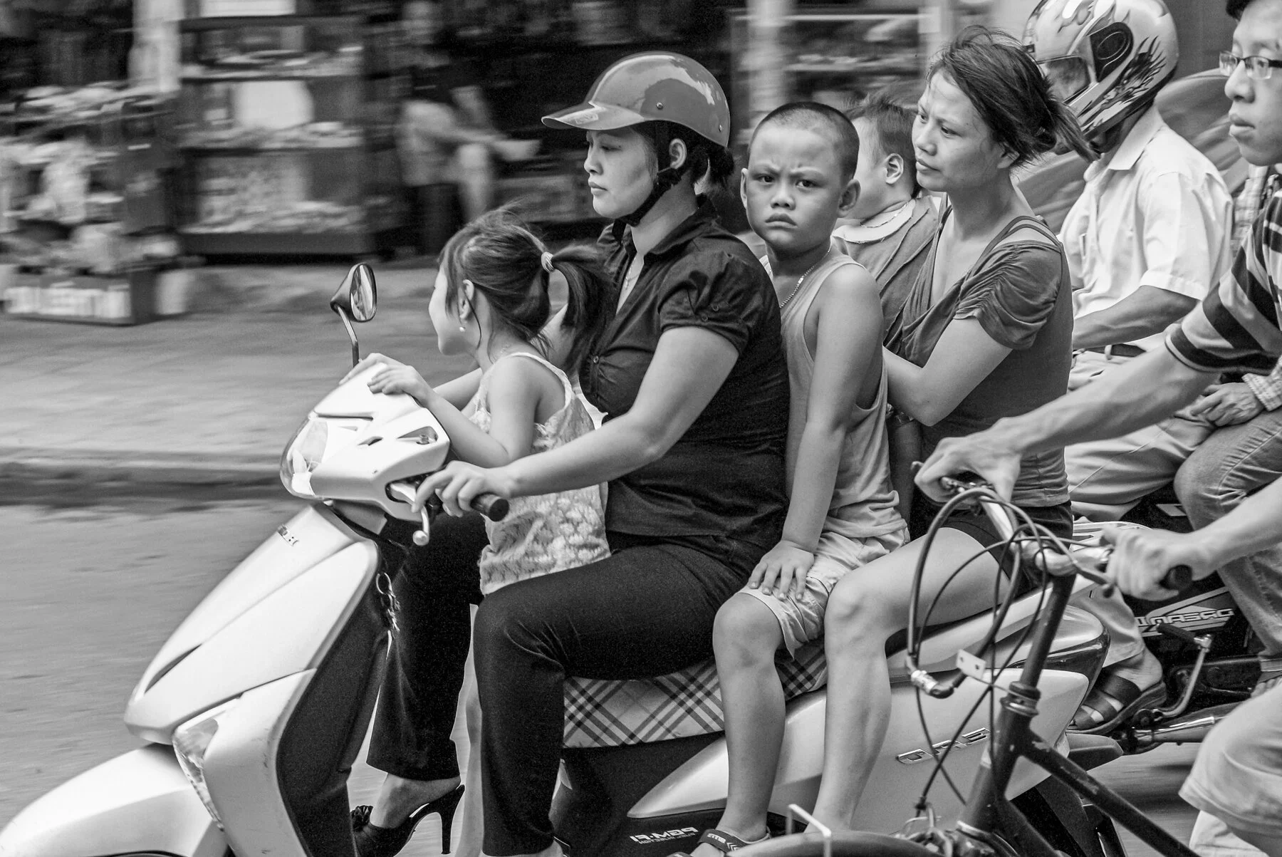 Hanoi S0478BW.JPG