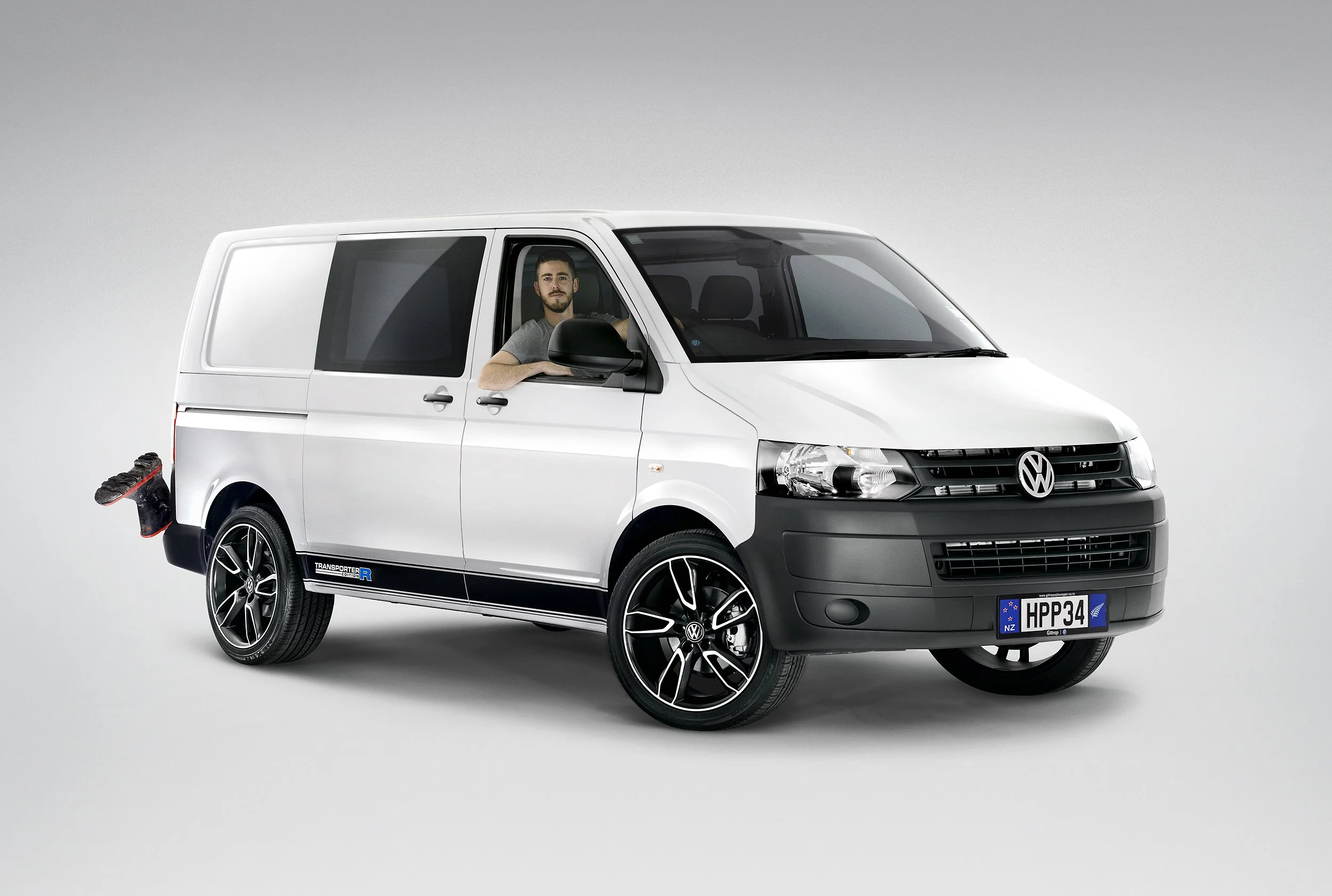 VW Transporter_068_RET_AV1[3].jpg