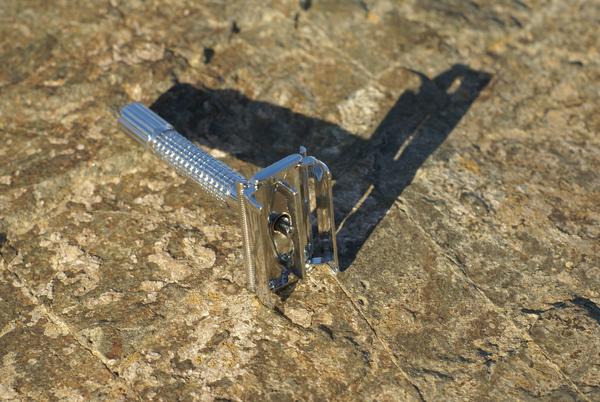 razor3.jpeg