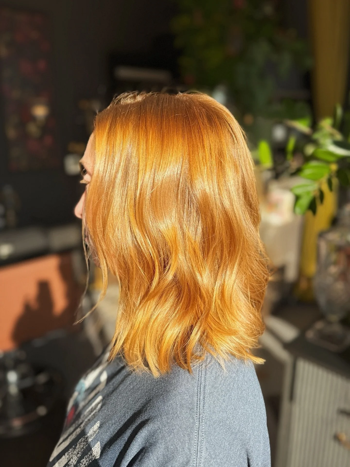 I&rsquo;m a firm believer in encouraging change to my guests as frequently as possible. ✨🪩✨ Hate commitment? Consider Davines&rsquo; Demi-permanent offerings as the perfect summer situationship.

🍓 Use the link in my bio to book your summer color.
