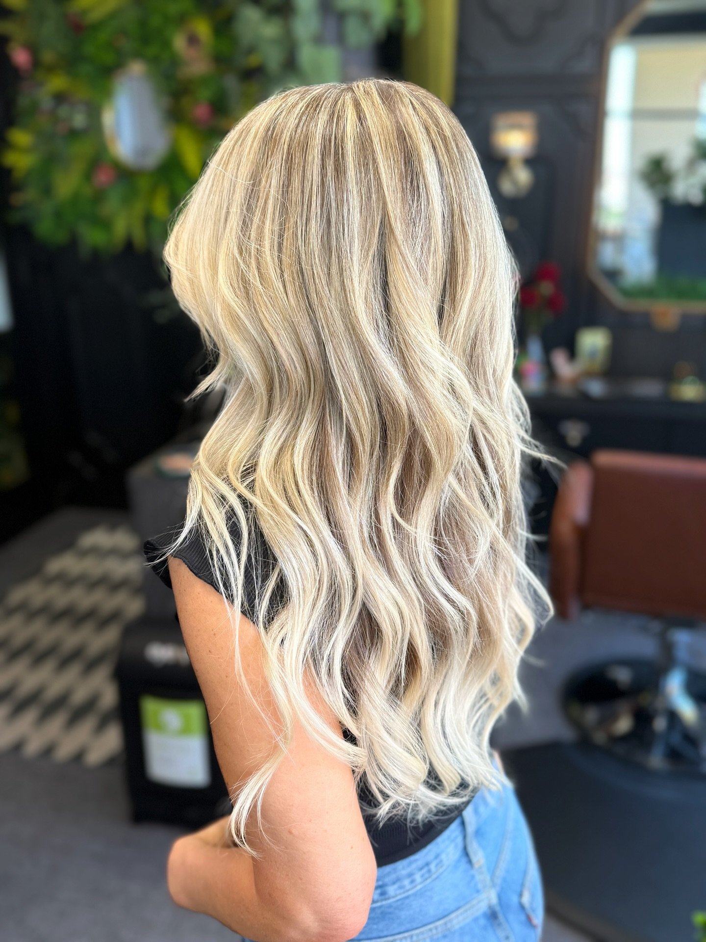 Even the brightest blondes can thrive with @davinesofficial ✨ 

Their formulas don&rsquo;t just protect, they nourish from the scalp down to the ends; helping your hair stay strong, resilient, and growing beautifully no matter how light you go.

Read