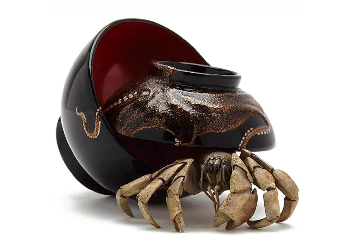 © Takashi Wakamiya , Wood and Lacquer, Hermit Crab
