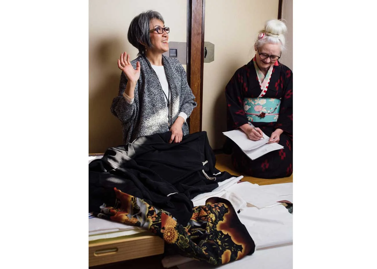 © Todd Fong, Kimono Closet. Mitsuyo: “If you go to an event with those Japanese Culture people you have to be very careful about what kimono you wear because their judgment is severe”.