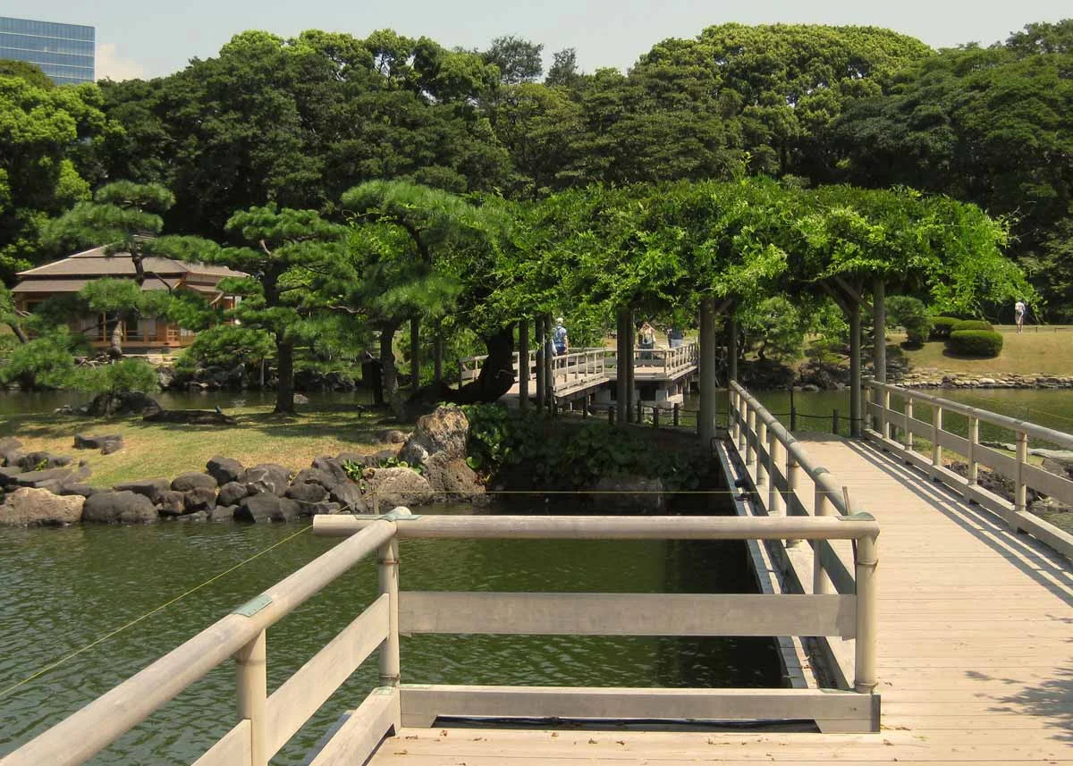 © Anika Ogusu, Real Japanese Gardens, Zigzag Bridge