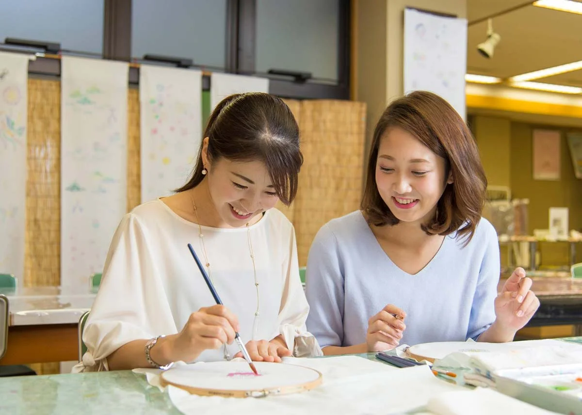 © Kaga Yuzen Kimono Center , Have a Go Yourself!