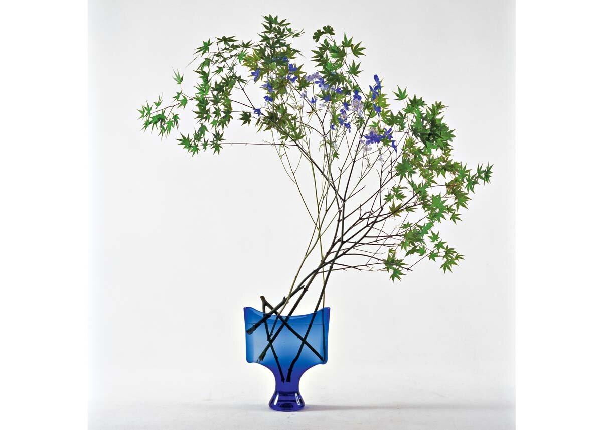 Japanese 7" H Black Miyuki Pedestal w/ Lines Flower Ikebana Vase Made in Japan