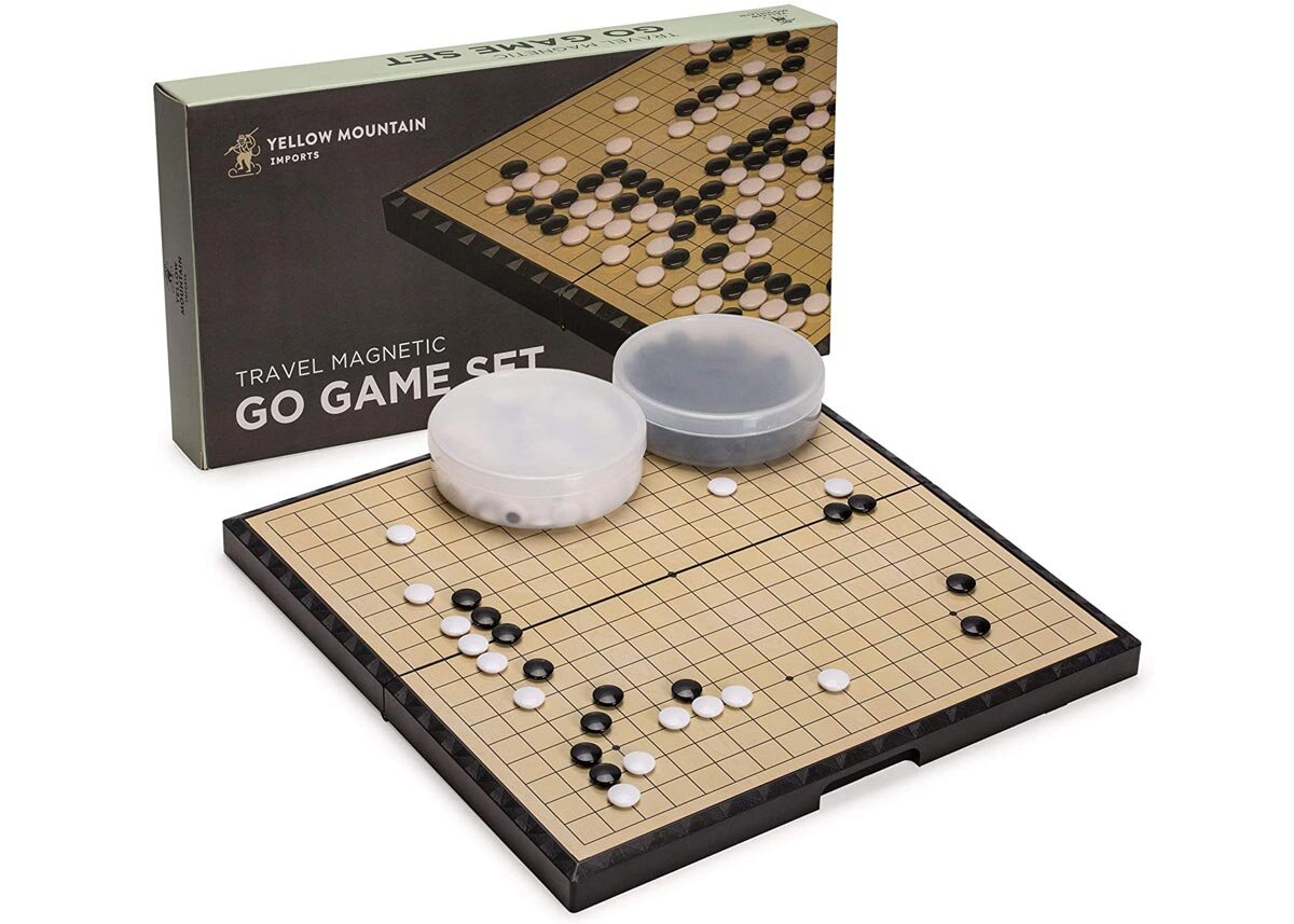 Yellow Mountain Imports Shogi Japanese Chess Game Set - Wooden Board with  Drawers and Traditional Koma Playing Pieces