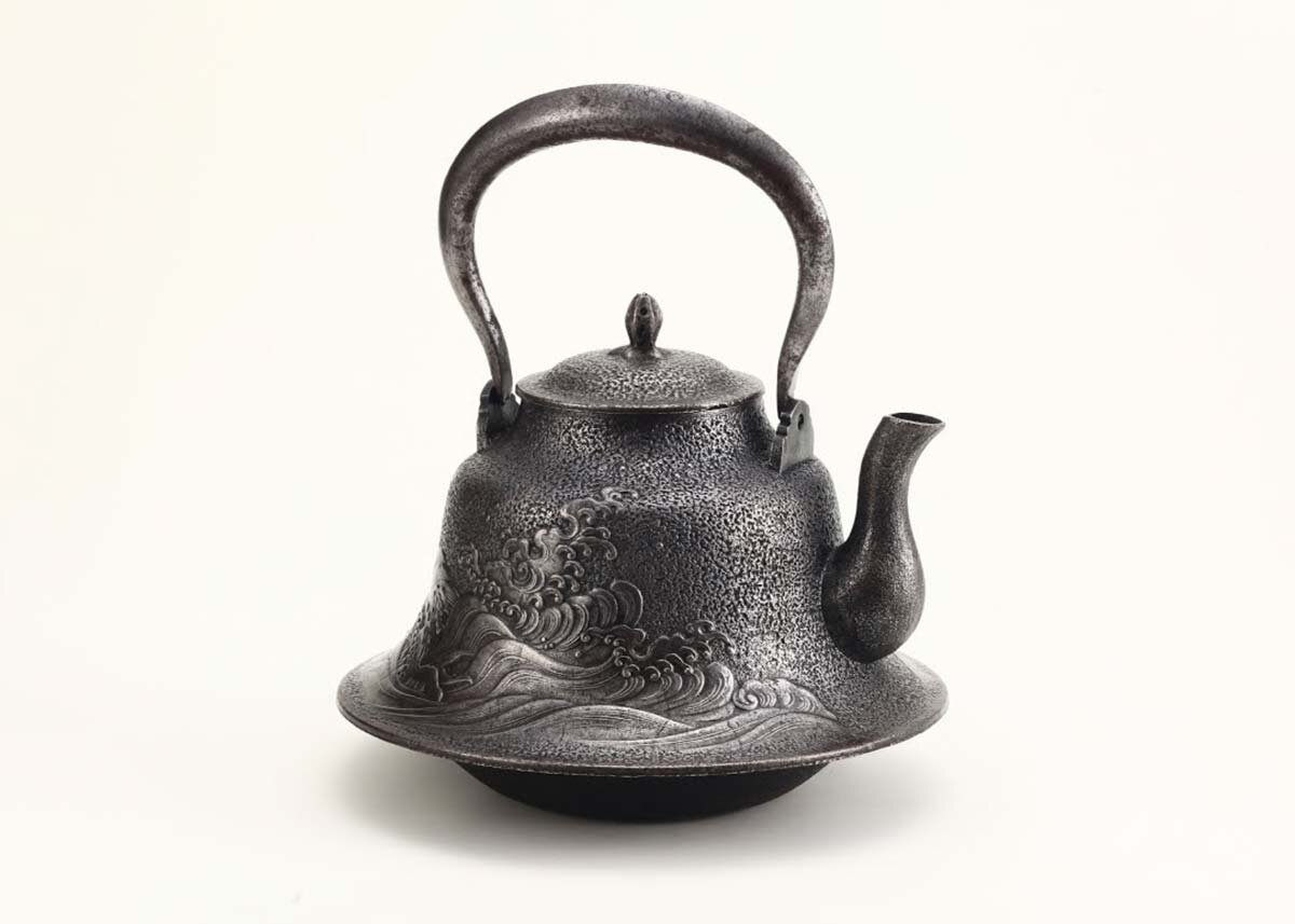 Japanese Large Modern Cast Iron Hailstone Teapot