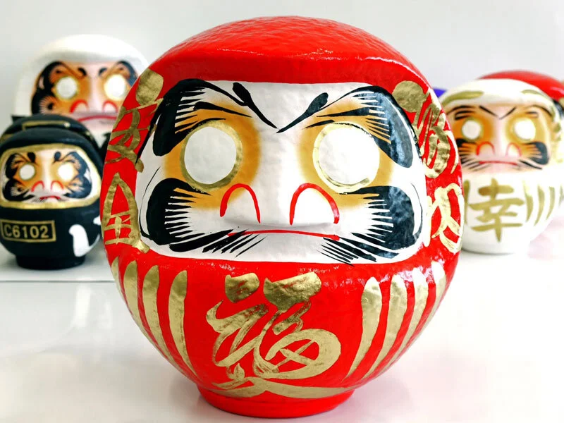 What are Daruma? 6 Things to Know about Daruma Dolls