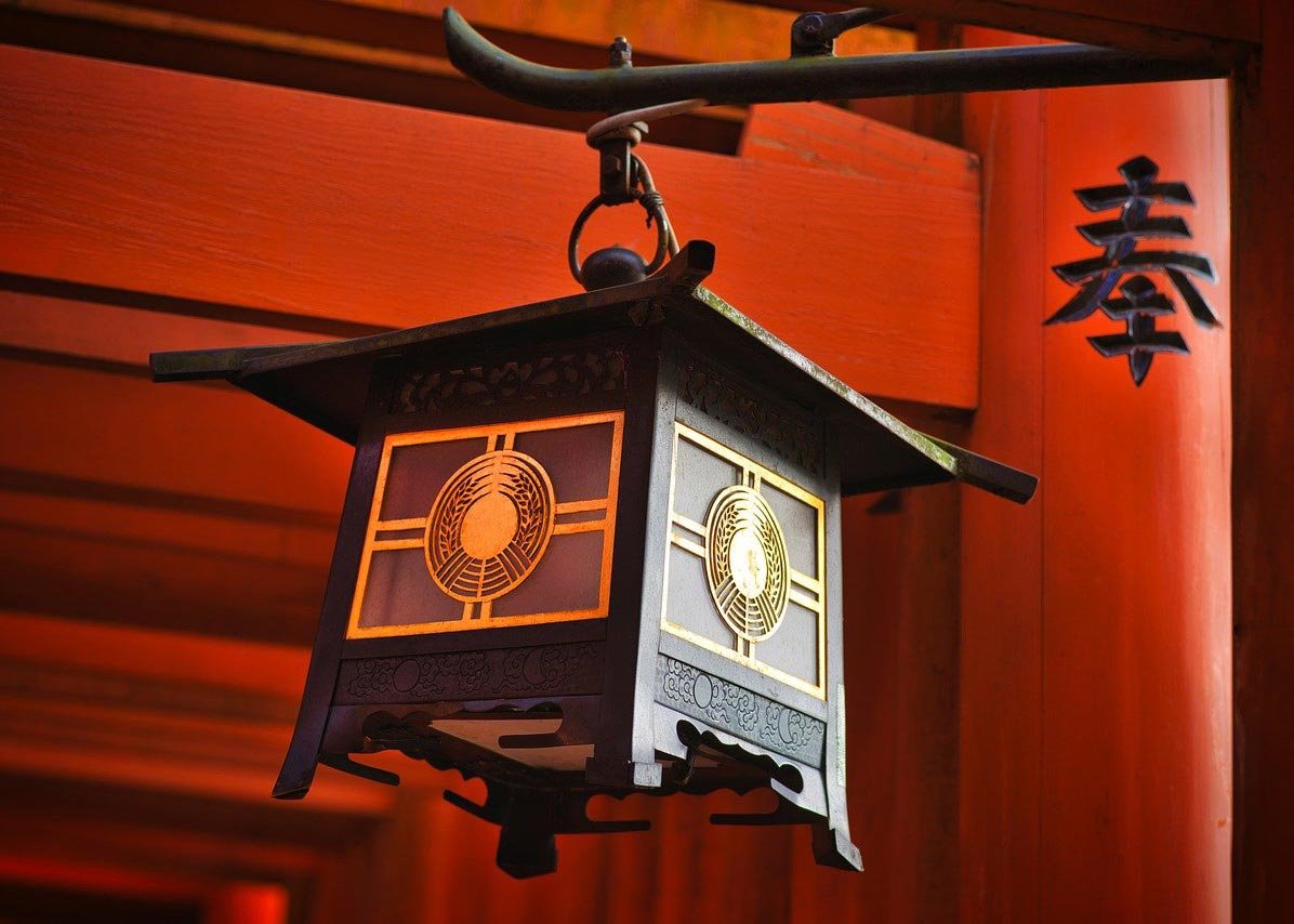 What Are Toro? Discovering Traditional Japanese Lanterns