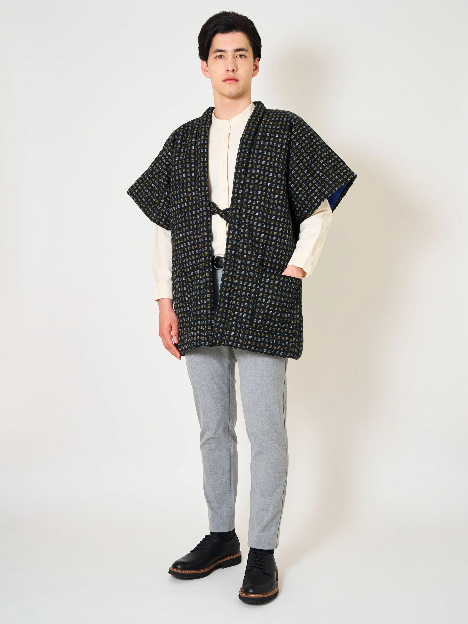 Mado Gold Short-Sleeve Hanten Padded Jacket