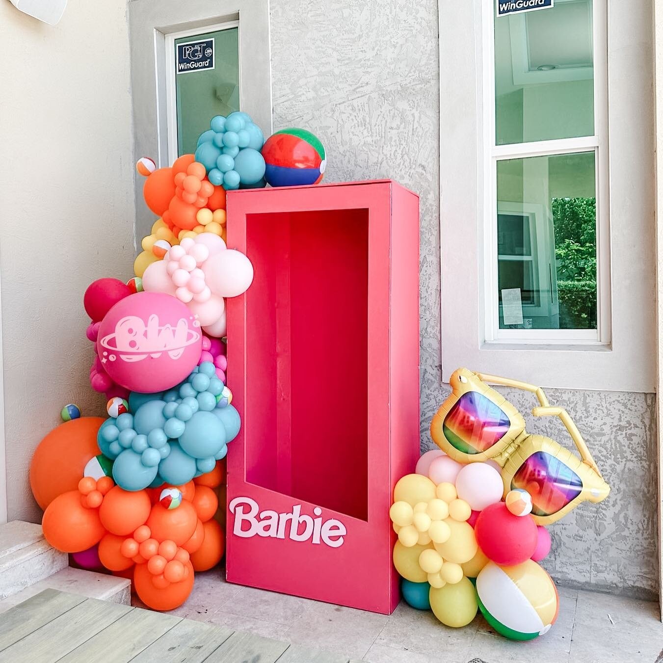 Barbie prop! Now available! 
.
.
.
#Balloongarland #balloonwall #ballooncenterpieces #palmbeachballoons #balloonsbroward #balloonsmiami #babyshowerbroward #babyshowermiami #facepaintingmiami #facepaintingbroward #fortlauderdaleballoons #balloonbouque