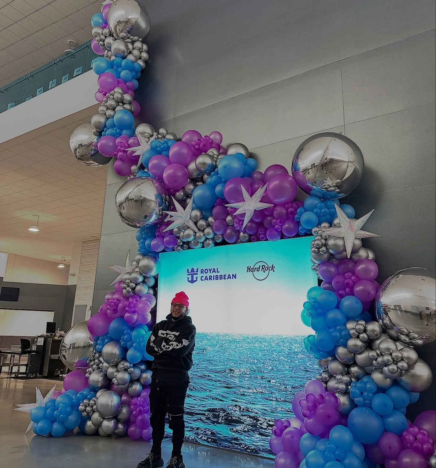 Another day in office. Client happy = Us also happy 😃 #miamiballoons #fortlauderdaleballoons #palmbeachballoons