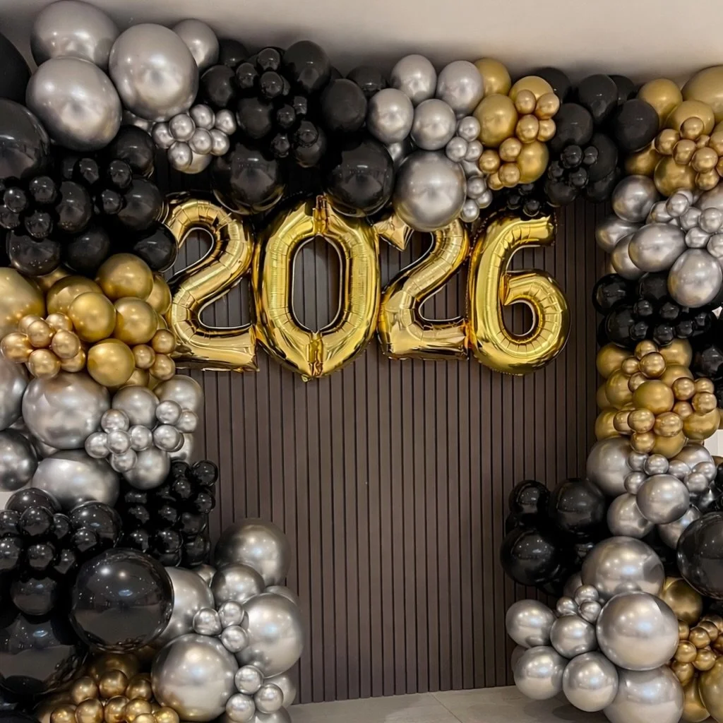 🎈 2️⃣0️⃣2️⃣6️⃣🕕
.
.
.
#miamiballoons #fortlauderdaleballoons #balloonsmiami #palmbeachballoons