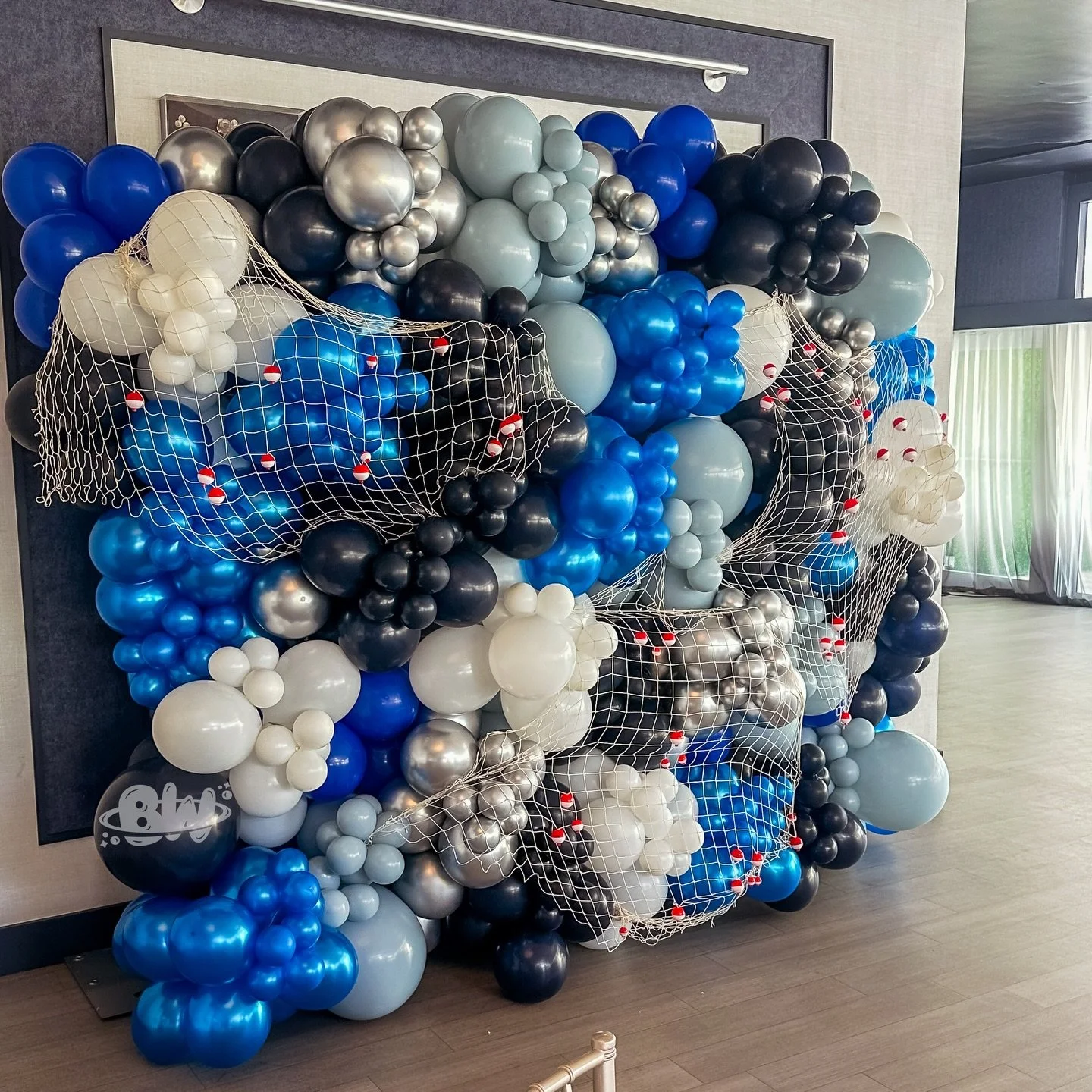 Balloon wall 8x8ft 
.
.
.
#miamiballoondecor #miamiballoons #balloonsmiami #browardballoons #parklandballoons