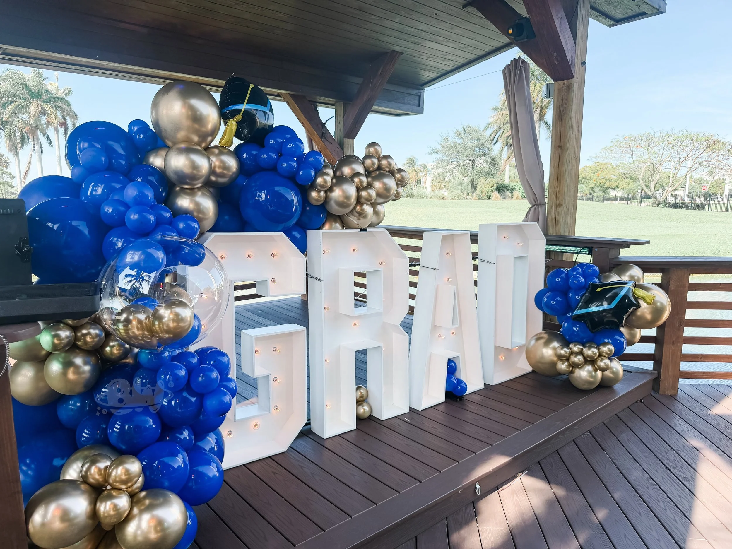 #grad2026 #miamiballoons #palmbeachballoons #browardballoons