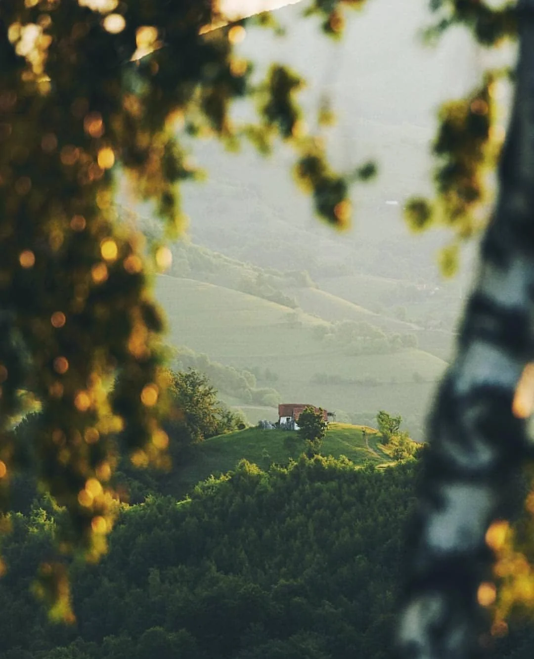 Photo by @explorezromania