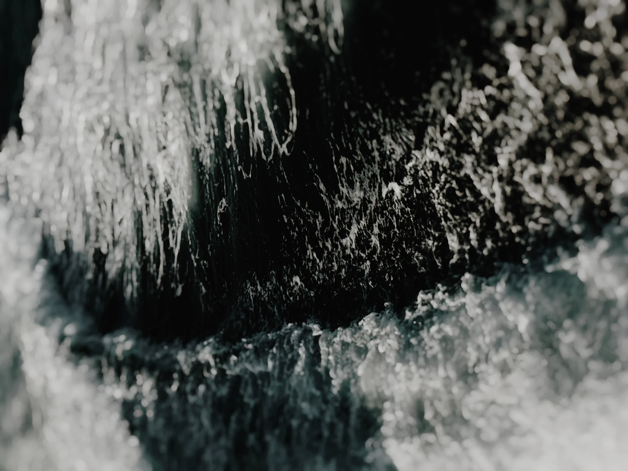 麥克風的第三對象 — 引力的聲場 The Third Object of the Microphone —— The Acoustic Field of Gravity