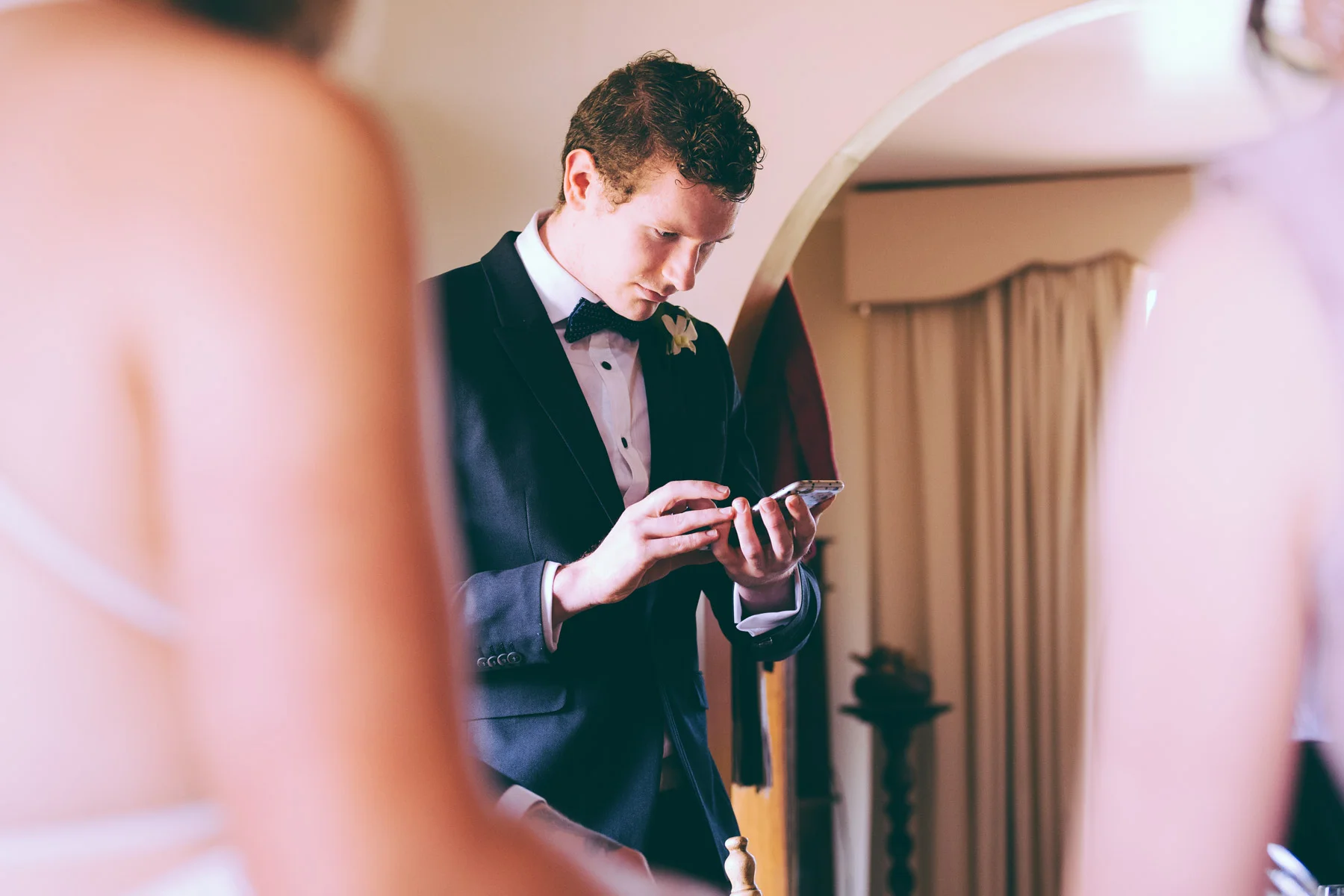 paulineandangus_gettingready_viewpics-185.jpg