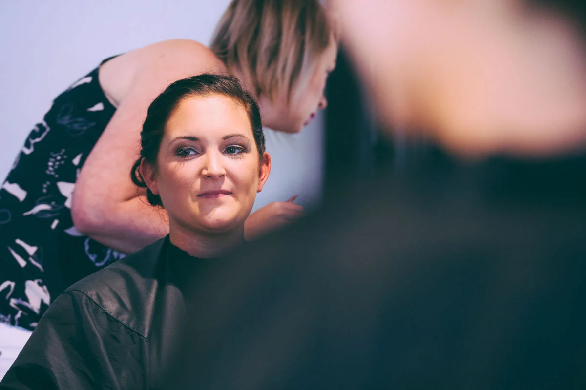 aleshaanddan_gettingready_viewpics-149.jpg